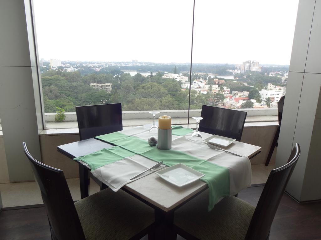 Royal Orchid Central Bangalore, Mg Road Экстерьер фото