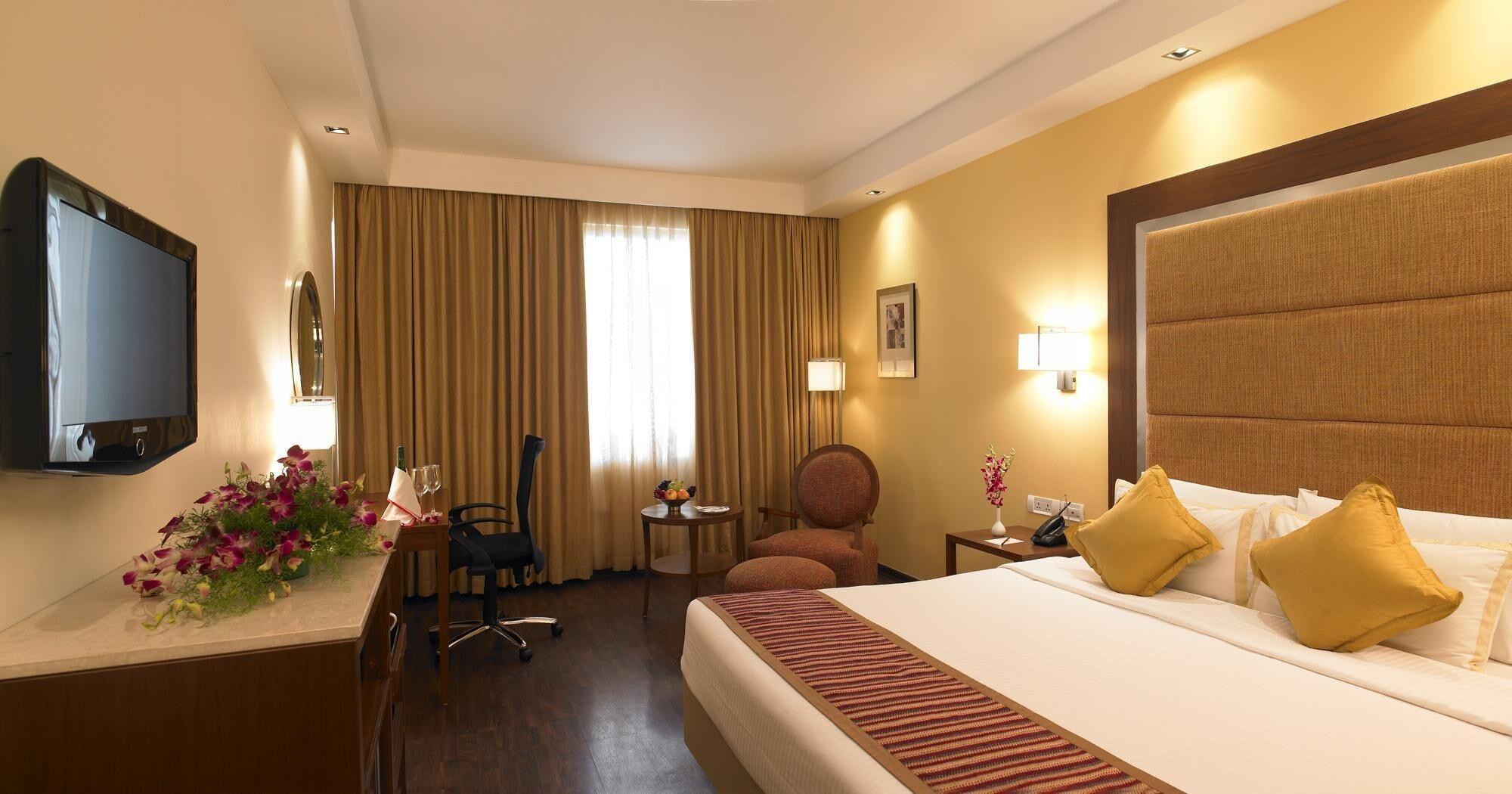 Royal Orchid Central Bangalore, Mg Road Экстерьер фото