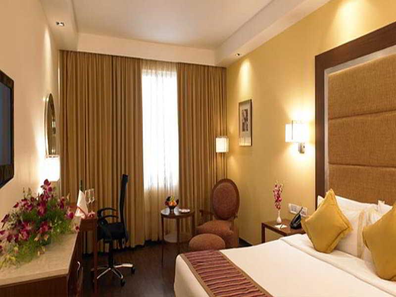 Royal Orchid Central Bangalore, Mg Road Экстерьер фото