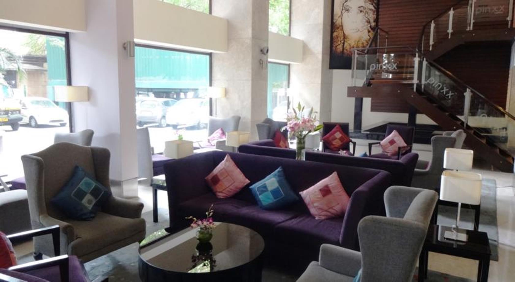 Royal Orchid Central Bangalore, Mg Road Экстерьер фото