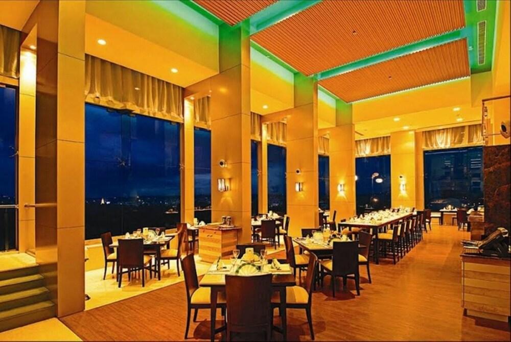 Royal Orchid Central Bangalore, Mg Road Экстерьер фото