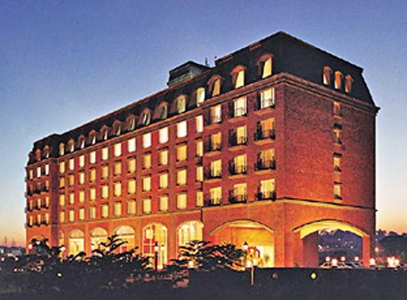 Royal Orchid Central Bangalore, Mg Road Экстерьер фото
